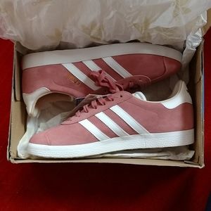 Pink Gazelle W Adidas 7.5 Sneakers